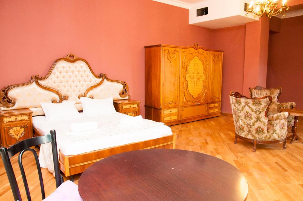 X Hotel Yerevan Exterior photo
