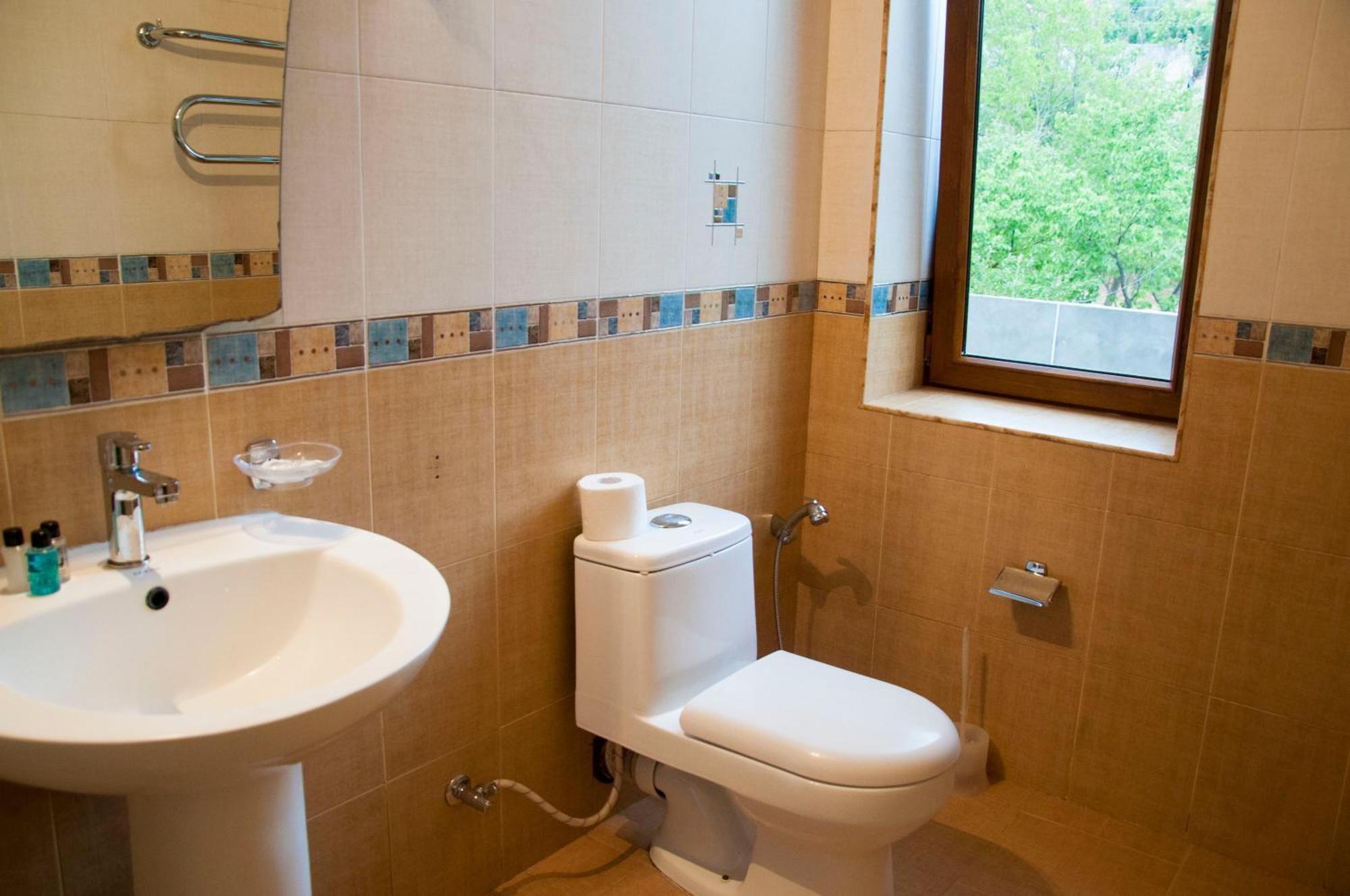 X Hotel Yerevan Room photo
